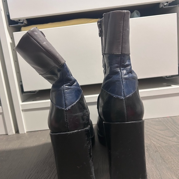 L'INTERVALLE Women's Black and Blue Heeled Boots - Picture 2 of 4